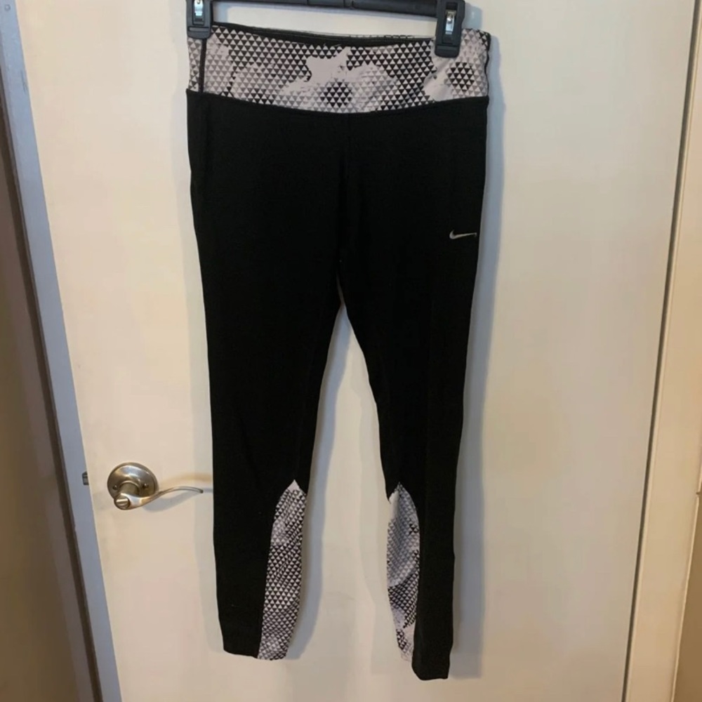 Women Nike dri fit leggings
